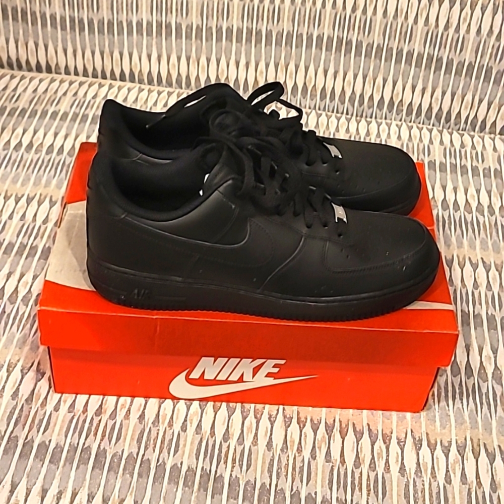 Nike Air Force 1 Low Black  Men's Size 11.5